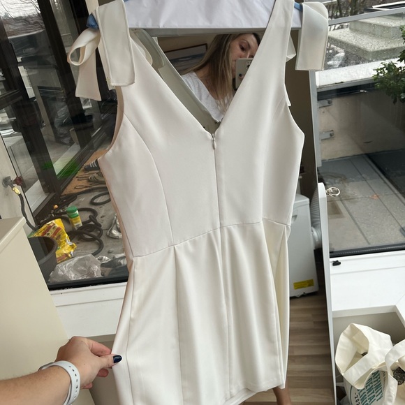 Allora dress in ivory by Amanda uprichard - Picture 2 of 5